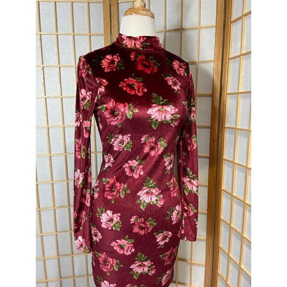 Forever 21 S Crushed Velvet Floral Dress - Picture 13 of 13